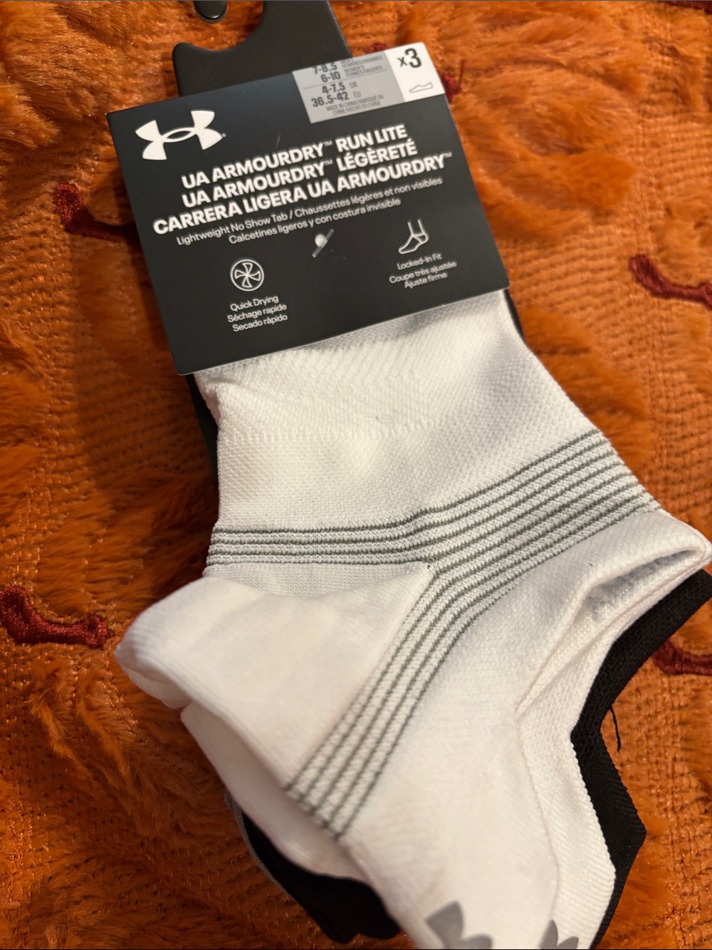 Under Armour women’s White Low-Cut Performance Socks - 3 Pack